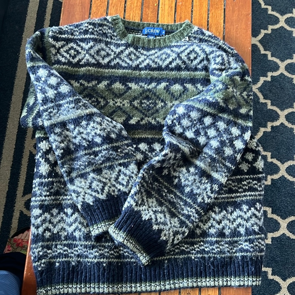 Oversized medium unisex 100% wool sweater